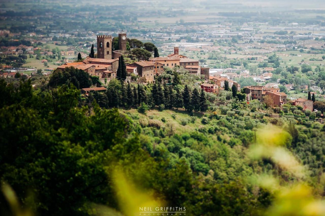 Residenza Buggiano Antica B&B - Charme Apartment In Tuscany 보르고 아 부기아노 외부 사진