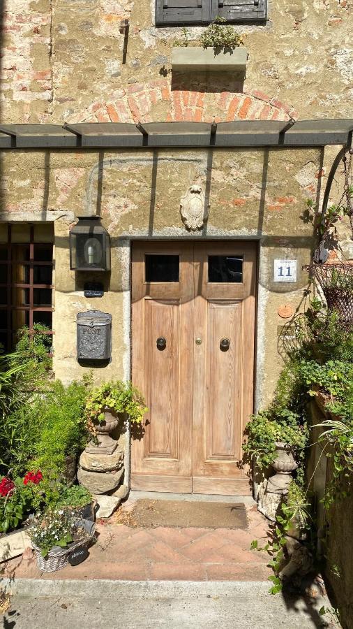 Residenza Buggiano Antica B&B - Charme Apartment In Tuscany 보르고 아 부기아노 외부 사진