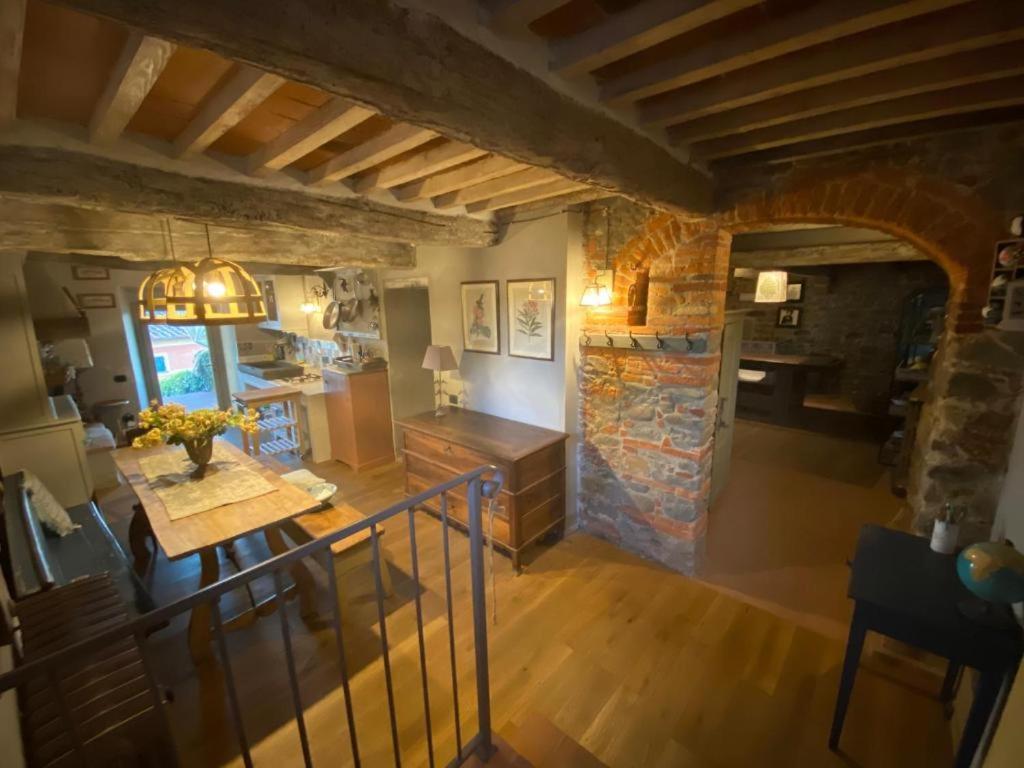 Residenza Buggiano Antica B&B - Charme Apartment In Tuscany 보르고 아 부기아노 외부 사진