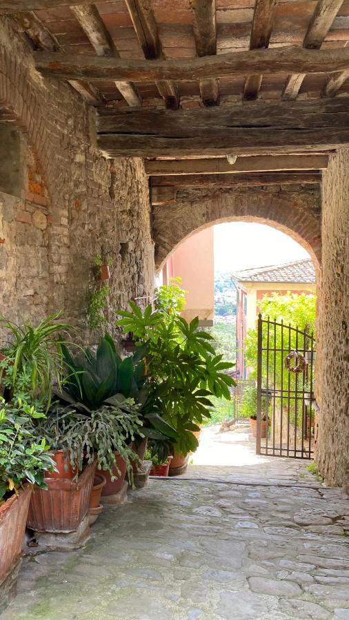 Residenza Buggiano Antica B&B - Charme Apartment In Tuscany 보르고 아 부기아노 외부 사진